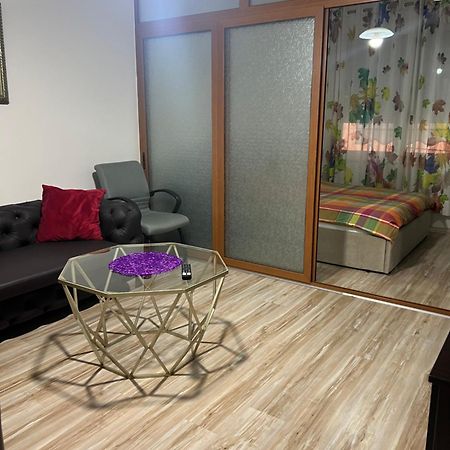 Ergi'S Studio Apartment Tirana Exterior photo